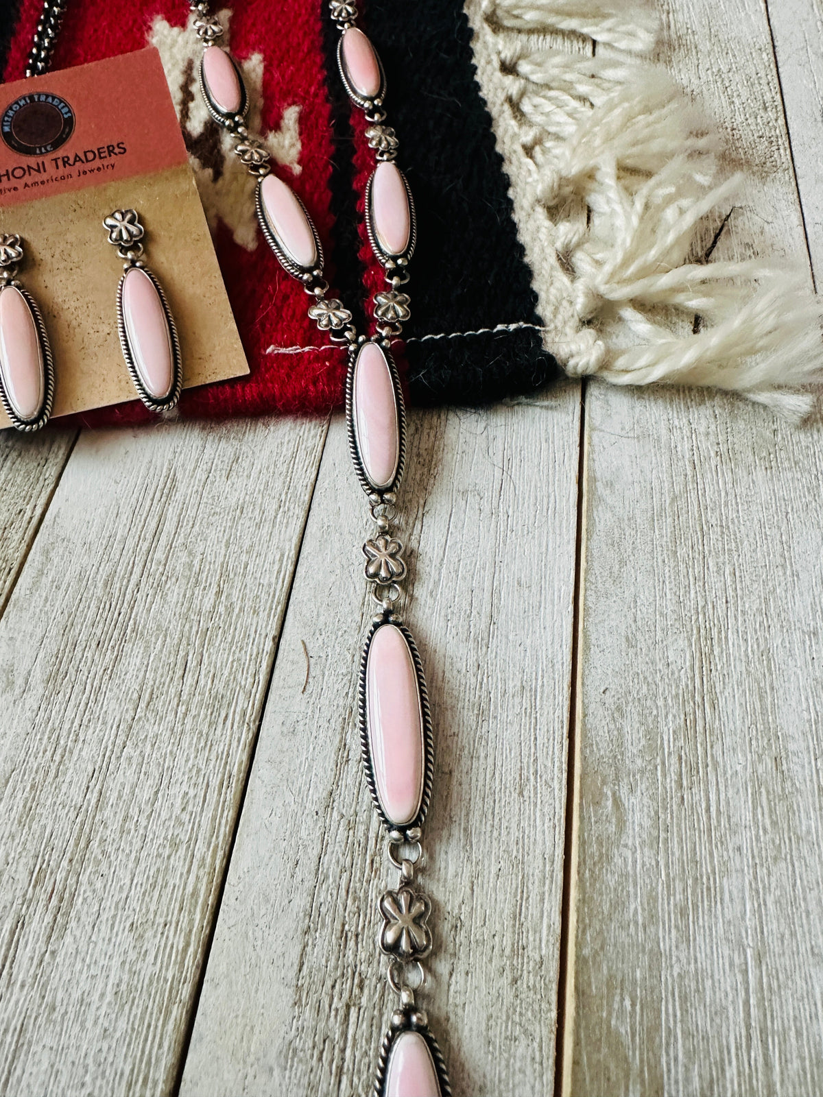Handcrafted Queen Pink Conch & Sterling Silver Necklace Set