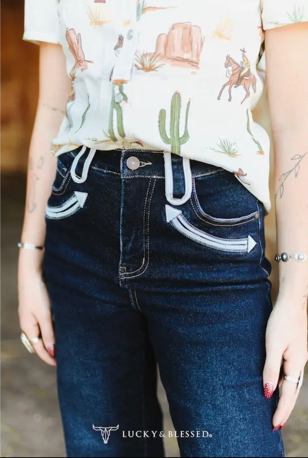 Western Two-Tone Stitch Flare Jeans – Dark Wash