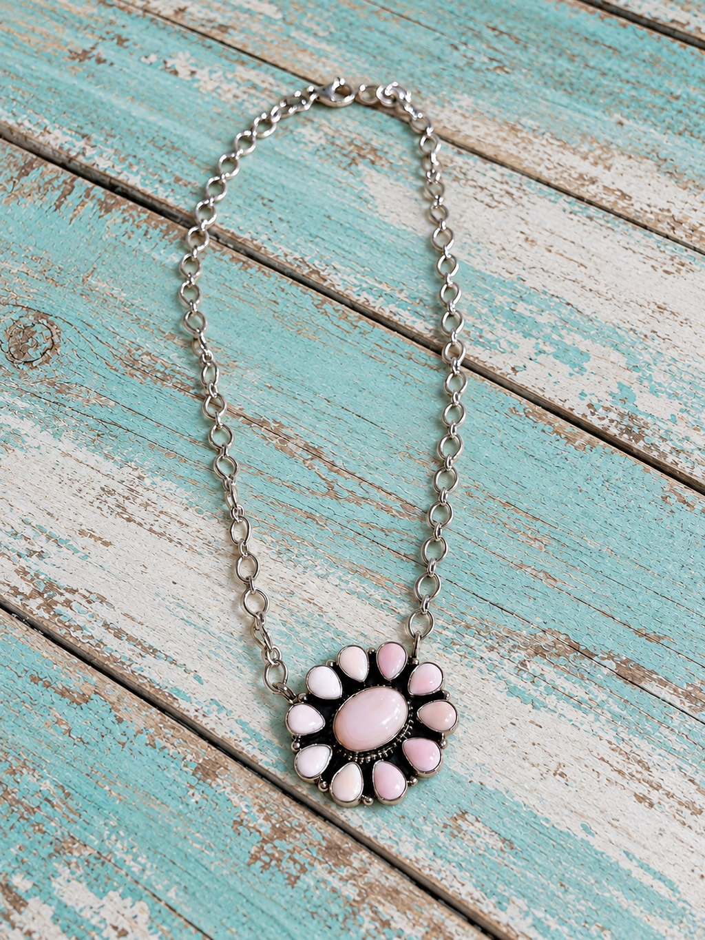 Handcrafted Queen Pink Conch Shell And Sterling Silver Necklace Signed Sheila- Light Stone