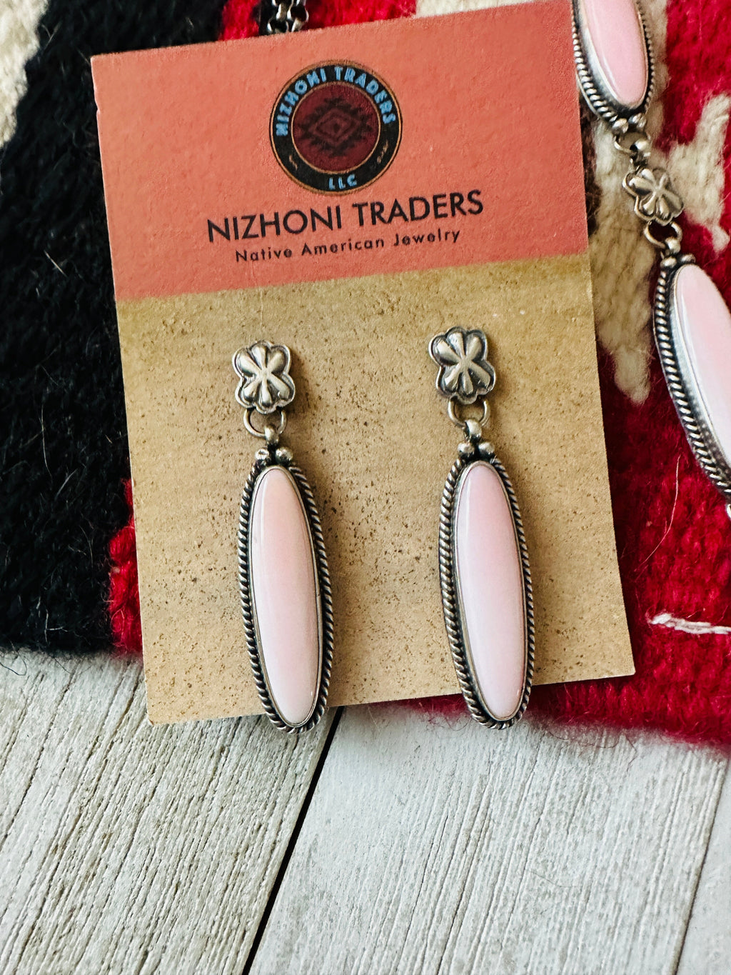 Handcrafted Queen Pink Conch & Sterling Silver Necklace Set