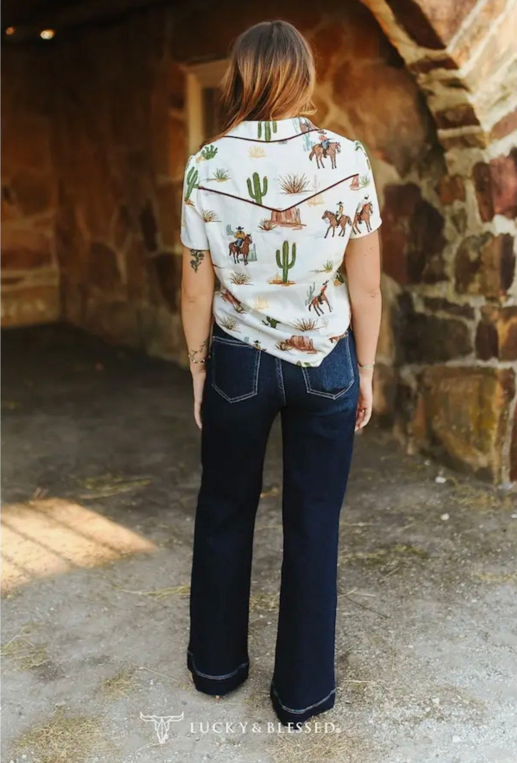 Western Two-Tone Stitch Flare Jeans – Dark Wash